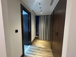 Apartment (1 Bedroom) | Interior - Modern 1BR in J One Pool & Gym (Dubai)