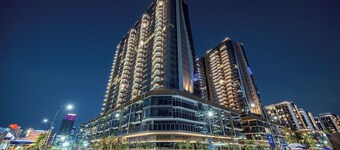 Metropole Urban Residence