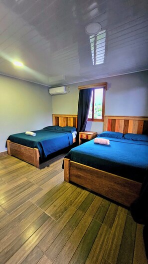 Habitación doble Confort, vista a la colina | Wifi gratis