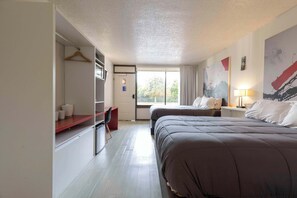 1 slaapkamer, een strijkplank/strijkijzer, wifi, beddengoed