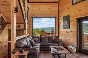 Smart-TV, Kamin, Videospiele