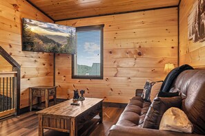 Una Smart TV, una chimenea, videojuegos