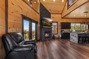 Interior - Incredible Views*Lots of Amenities* Indoor Pool*Keurig*WiFi (Sevierville)