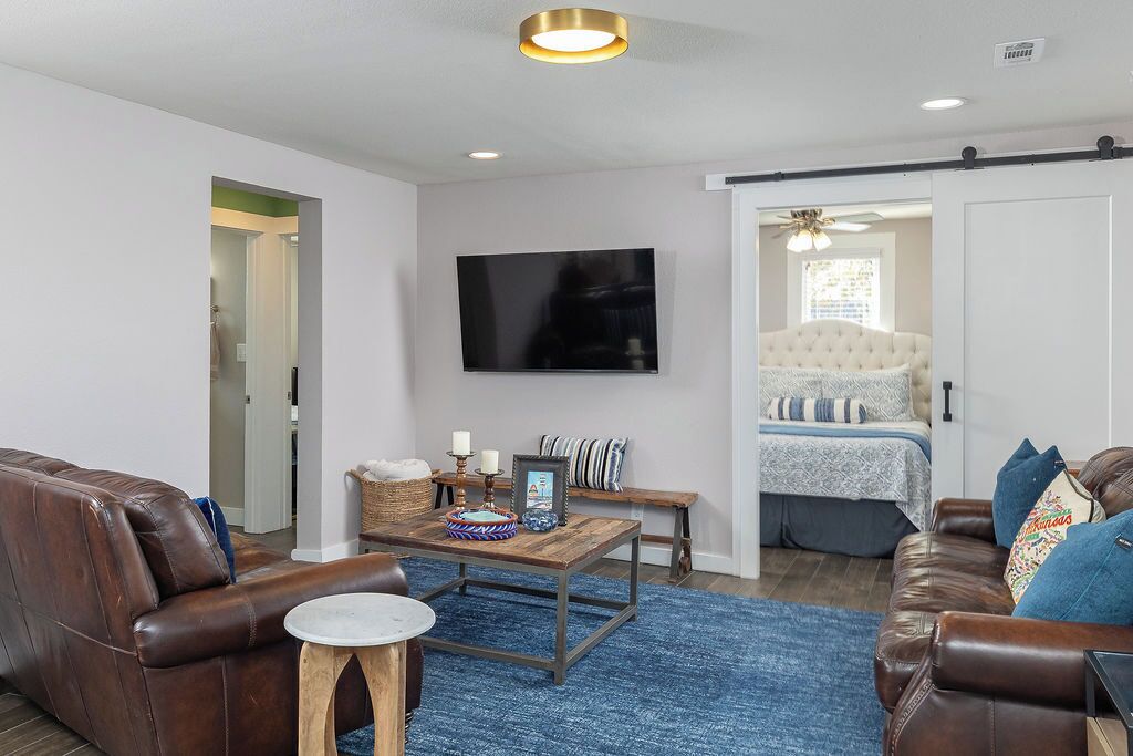 2 bedrooms, desk, iron/ironing board, free WiFi