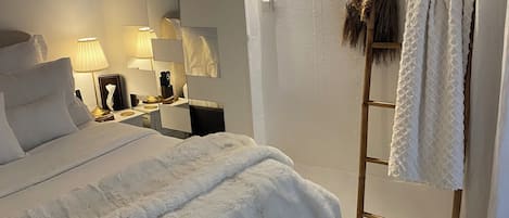 1 bedroom, in-room safe, iron/ironing board, free WiFi