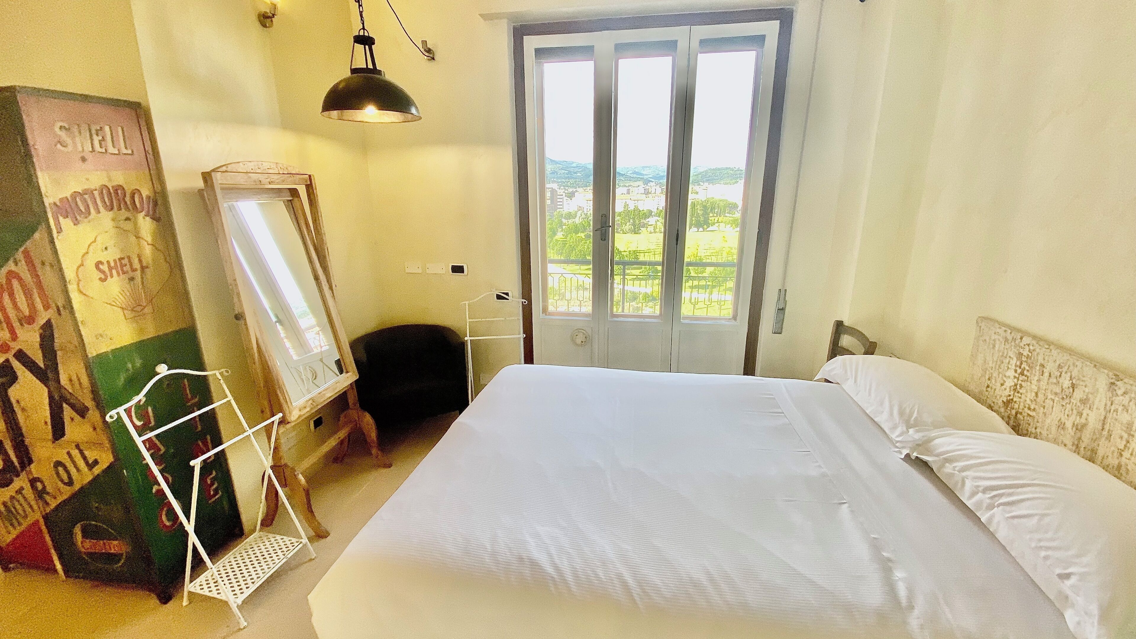 Luxury Room, City View | Desk, laptop workspace, rollaway beds, free WiFi