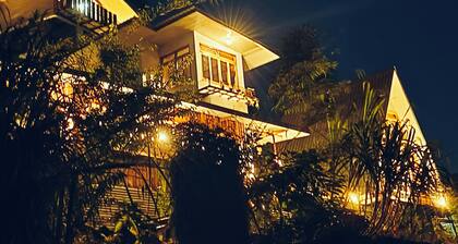 Amazing 2 bedroom house with WiFi in Gangtok A frame cottage, peaceful place