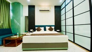 Superior Room | Soundproofing - Hotel Mura Indore (Indore)