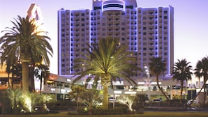 A high-rise hotel with a prominent sign reading "POLO TOWERS". - Polo Towers Las Vegas (Las Vegas)