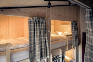 Soundproofing, WiFi (free) - The Fox Hostel (Hrífunesvegur)