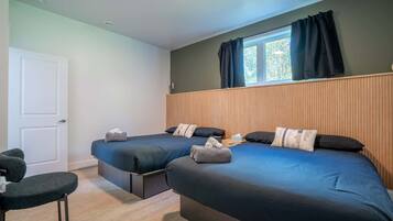 3 bedrooms, WiFi, bed sheets