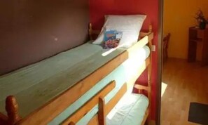 2 bedrooms, WiFi - Camping 3 étoiles - Parc aquatique - eeeaae (Saint-Honoré-les-Bains)