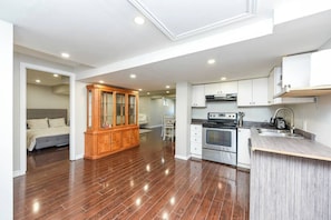 Microwave, oven, stovetop, dishwasher