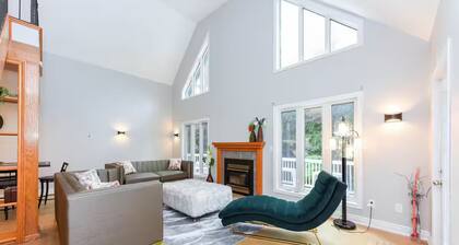 6-bedroom house in enchanting Caledon Village with WiFi, AC, fitness equipment