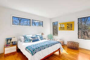 3 chambres, fer et planche à repasser, Wi-Fi, draps fournis