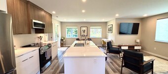 Ocean View /Hobby Farm/2025 Build