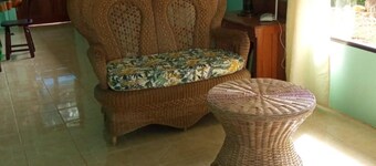 Nature Getaway in Pejibaye, Costa Rica - Walk to River & Town