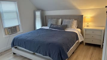 3 bedrooms, desk, free WiFi, bed sheets