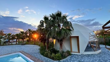 Tente Supérieure, patio | Literie de qualité supérieure, minibar, bureau, rideaux occultants
