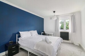 1 Schlafzimmer, Bügeleisen/Bügelbrett, Internetzugang, Bettwäsche