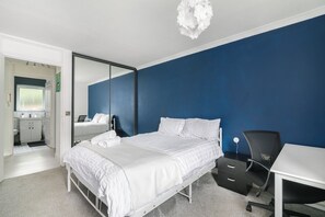1 bedroom, iron/ironing board, Internet, bed sheets