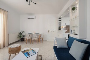 Smart TV, libri, impianto stereo