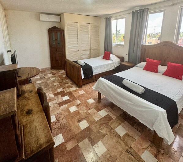 Standard Triple Room | Wi-fi percuma, cadar katil 