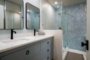 Shower, hair dryer, towels - Modern 3BR w/ Ocean Views | Steps to Kamaole III (Kihei)