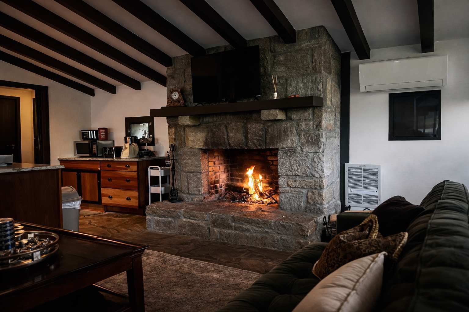 Smart TV, fireplace, offices