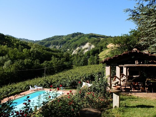 Farmhouse in Modigliana With Scenic Views