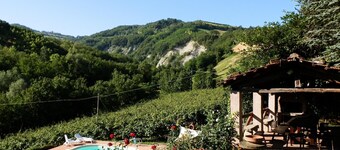 Farmhouse in Modigliana With Scenic Views