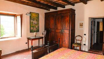 House | 2 bedrooms, individually furnished