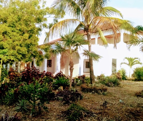  WatamuRustic Beach Coastal Living, Ocean, Seafood  & Private Pool.