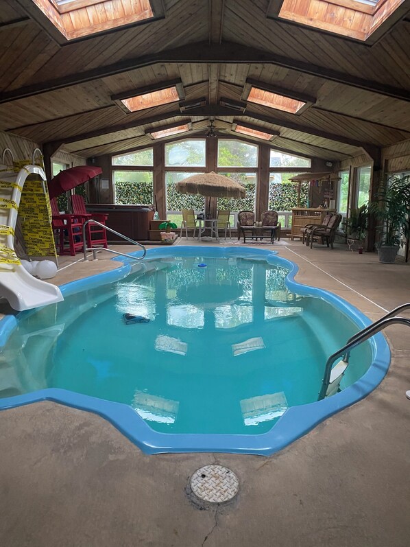 Piscina coberta i piscina climatitzada