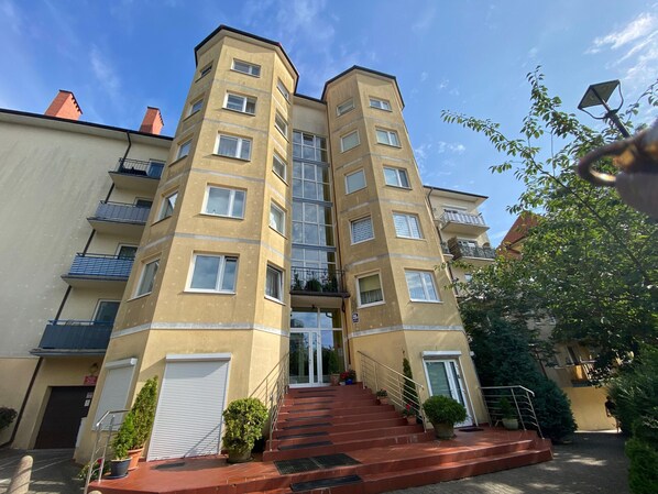 Apartment | Exterior