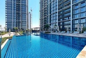 Et oppvarmet basseng