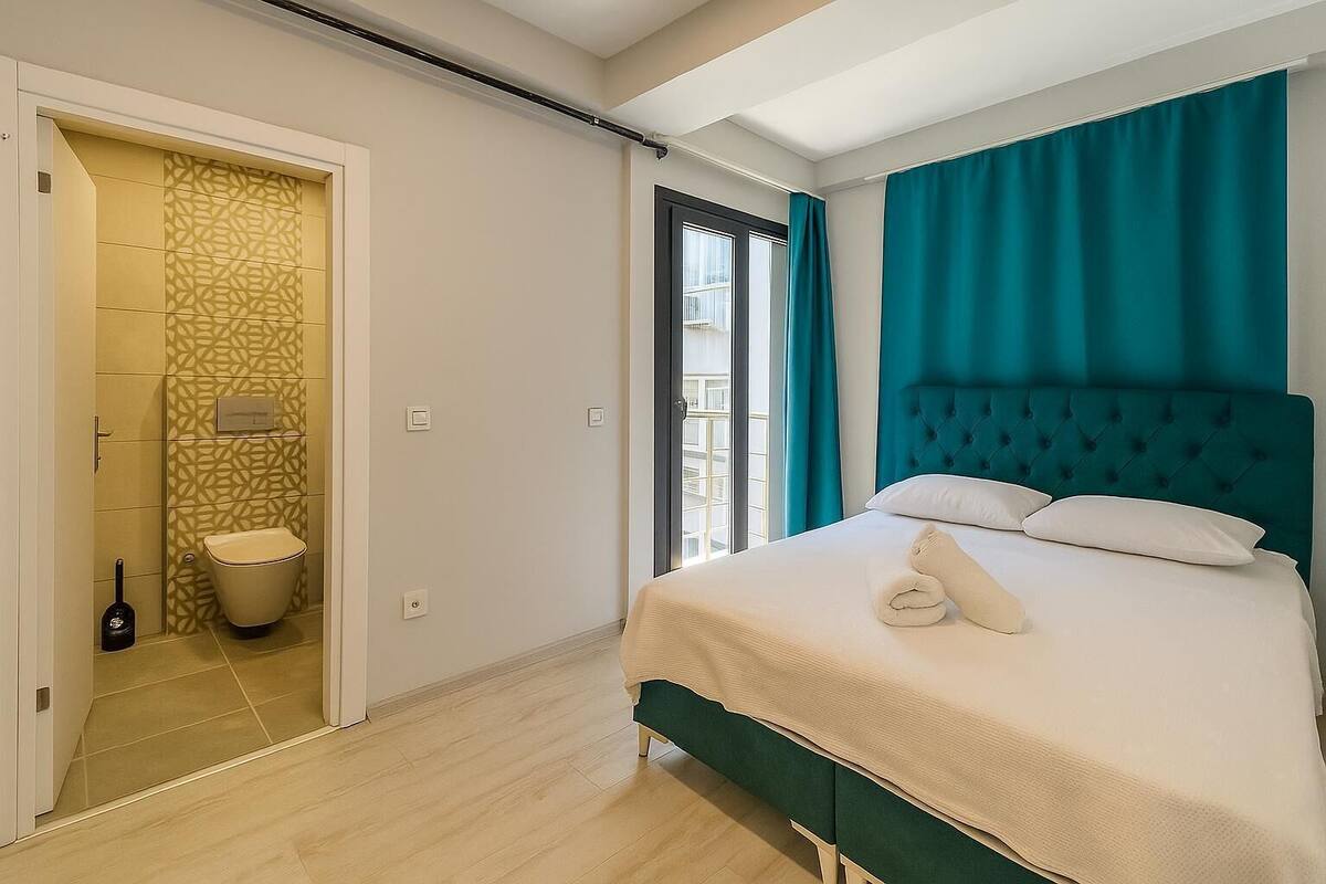 Standard Room, Balcony | Free WiFi