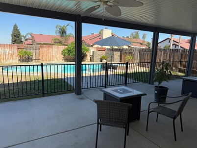 Spacious 3BR/2.5BA Home w/ Pool