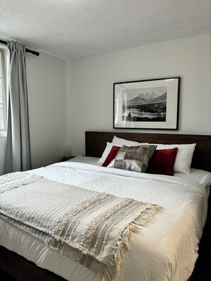 2 soverom, strykejern/-brett, wi-fi og sengetøy