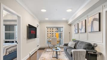 Smart TV, aparelho de som, escritórios