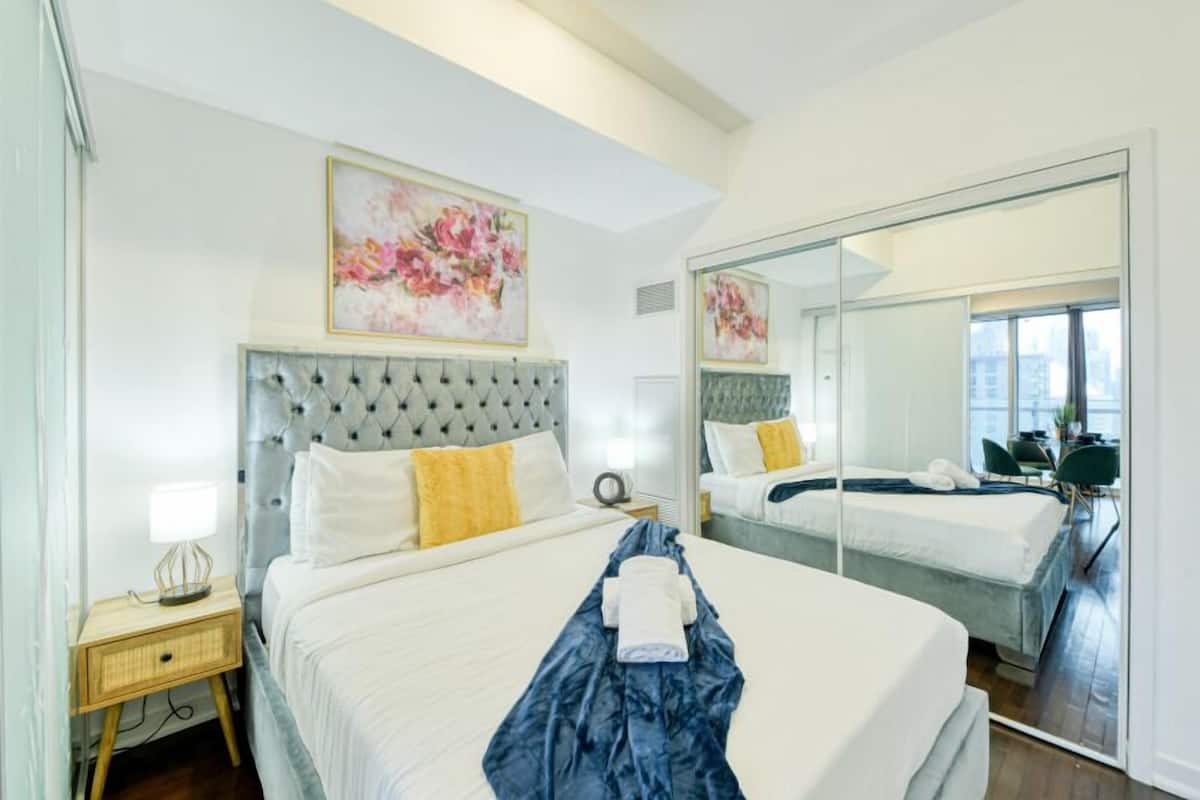 Apartamento clásico | Cortinas opacas, tabla de planchar con plancha, wifi gratis