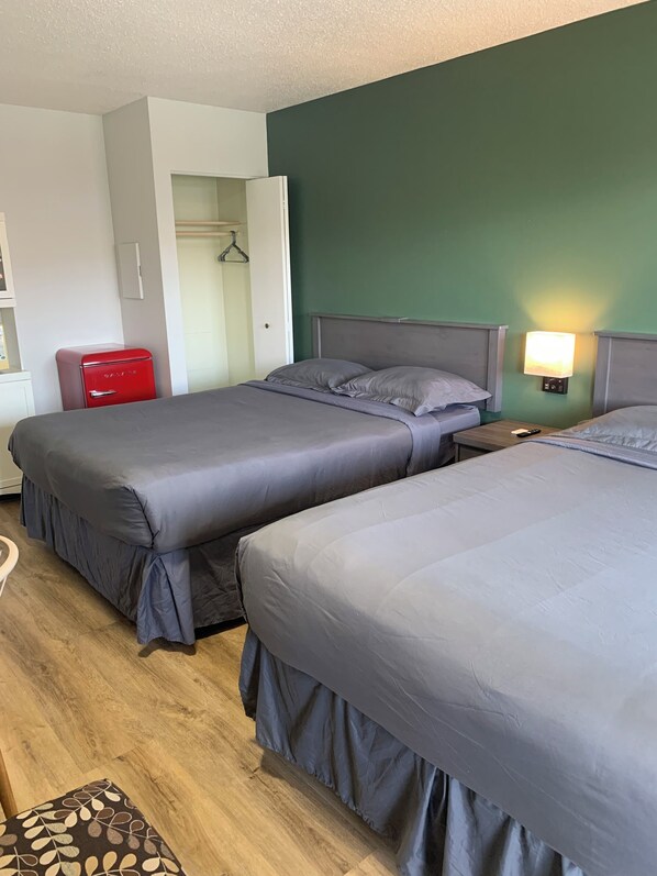 Habitación estándar, 2 camas Queen size | Wifi gratis 