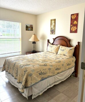 2 bedrooms, desk, iron/ironing board, free WiFi