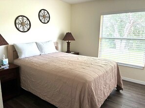 2 bedrooms, desk, iron/ironing board, free WiFi