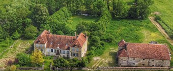 Small 18th & 19th century château in unspoilt countryside