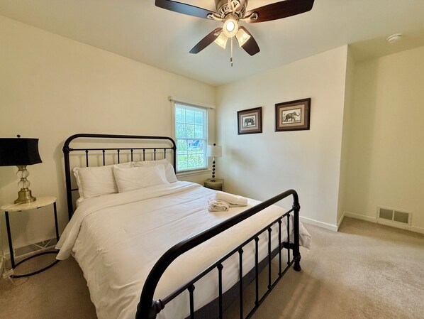 5 bedrooms, iron/ironing board, free WiFi, bed sheets