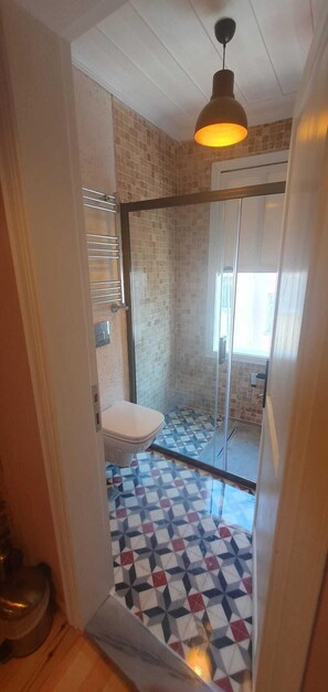 Economy Double Room, City View | Desk