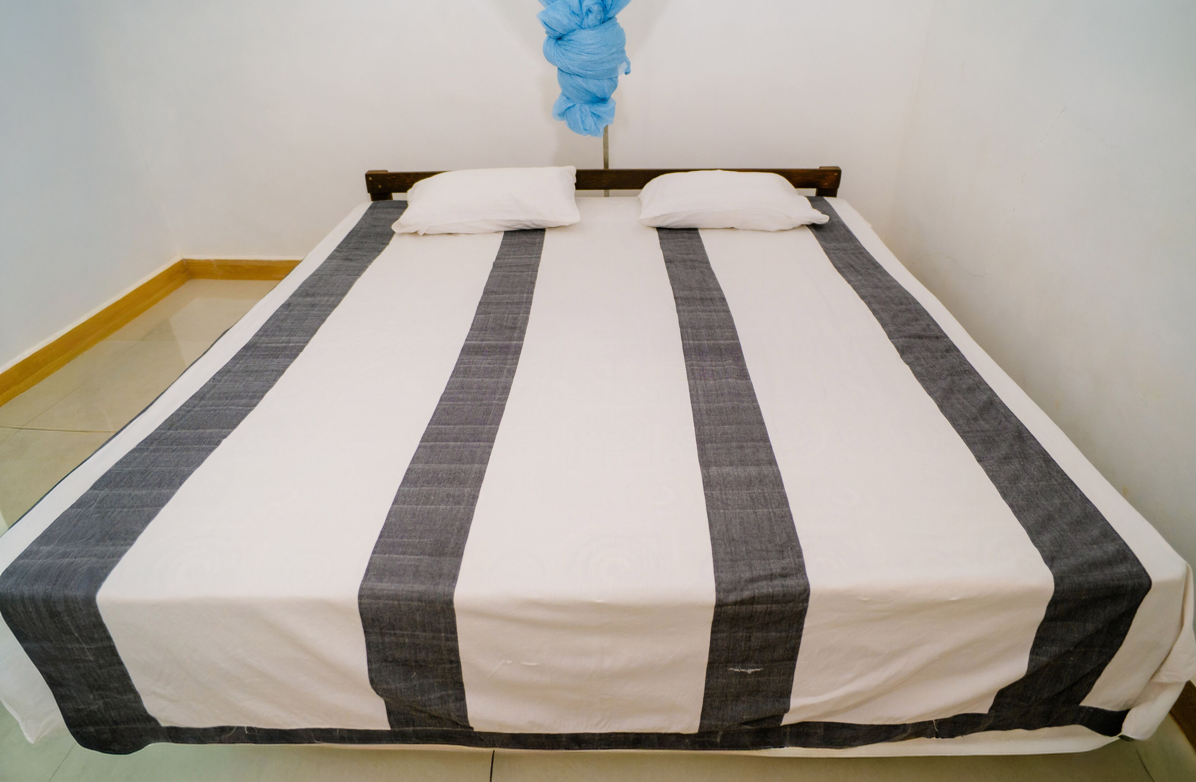 3 slaapkamers, een strijkplank/strijkijzer, gratis wifi, beddengoed