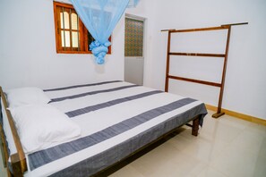 3 habitaciones, tabla de planchar con plancha y wifi gratis 