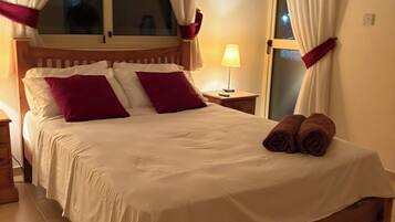 2 bedrooms, iron/ironing board, free WiFi, bed sheets